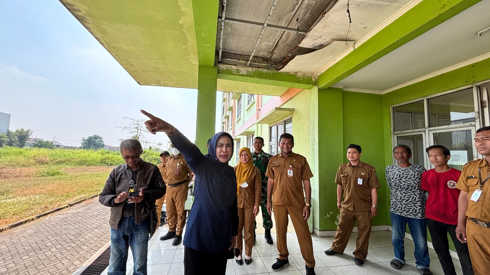 "Ironi Tambak Kemerakan: Warga Antre Hunian, Kamar Rusun Dibiarkan Rusak"