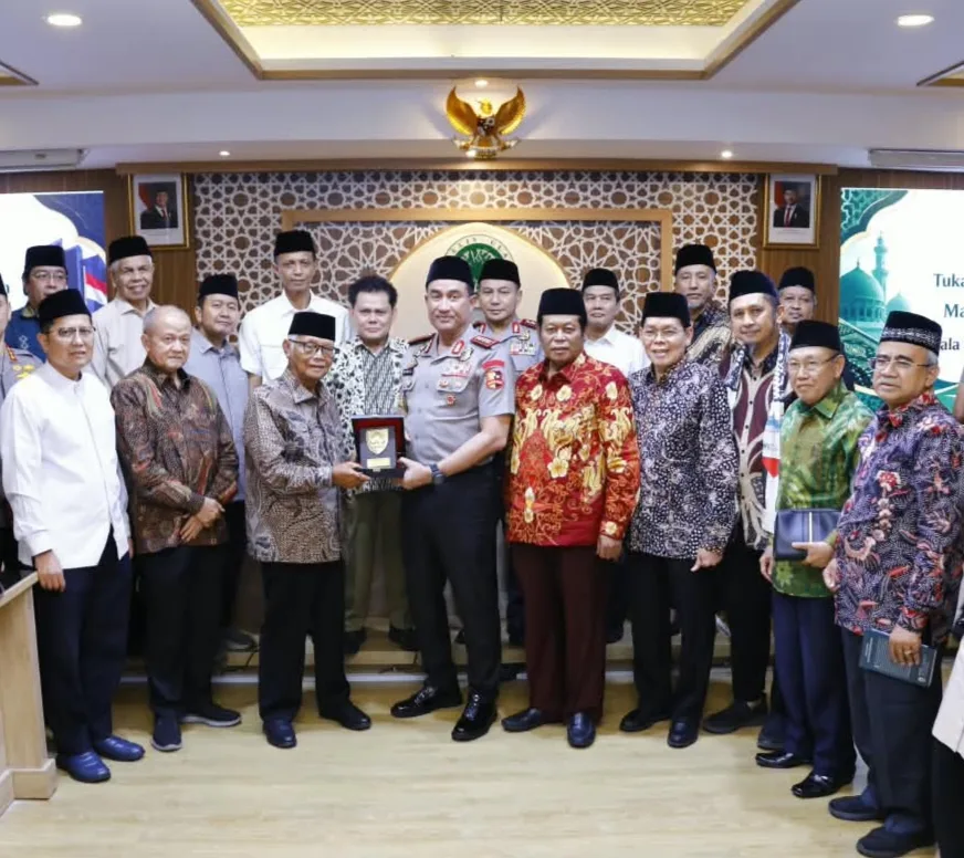 Kapolri Silaturahmi dengan Pimpinan MUI, Perkuat Sinergi Jaga Keamanan dan Kerukunan