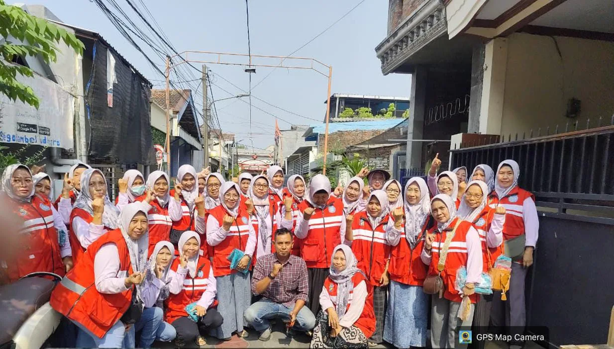 Respons Cepat Kasus DBD, 'RT Balap' di Gundih Surabaya Pimpin Gerakan Bersatu Basmi Jentik